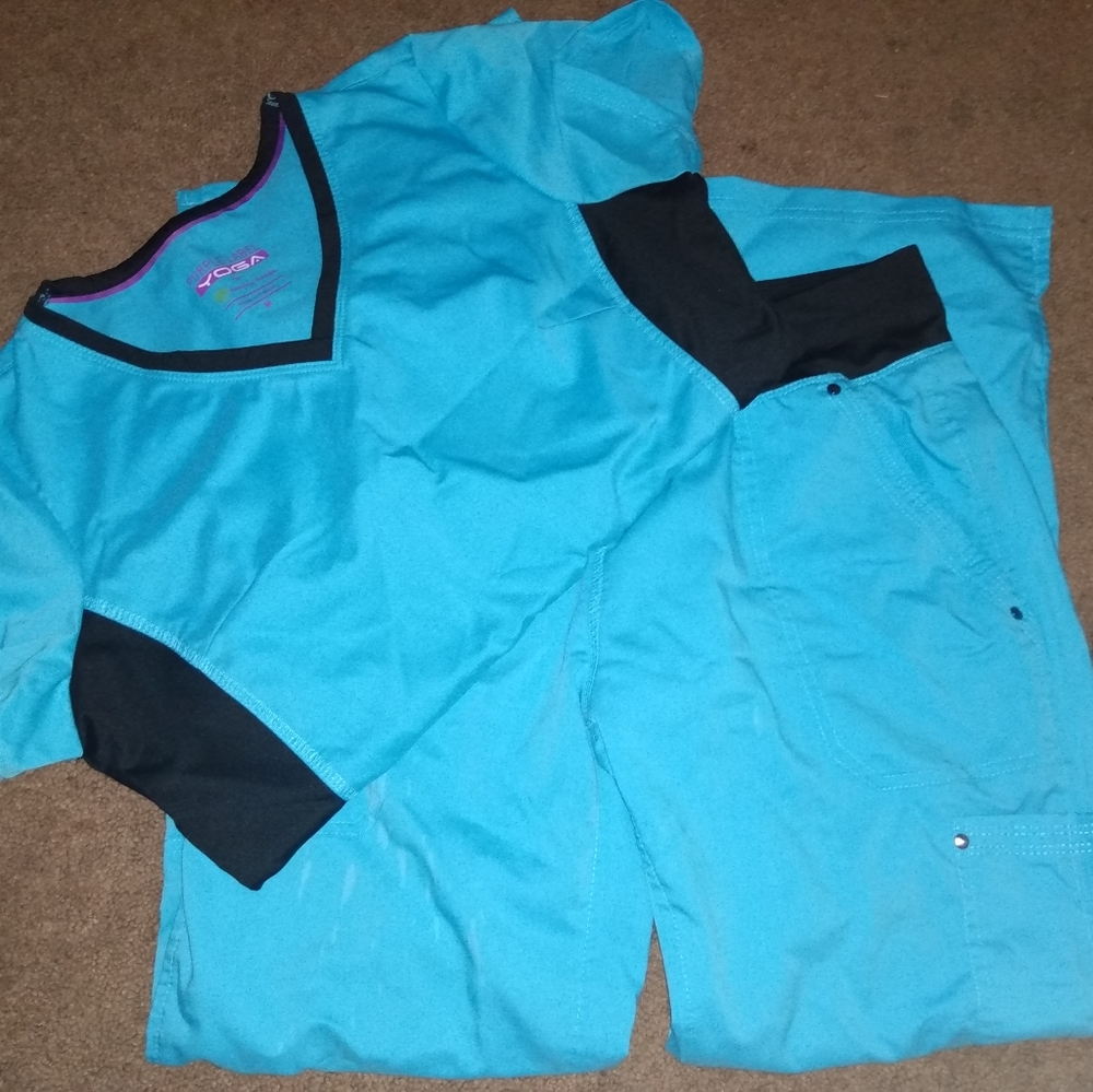 Purple label yoga scrubs size M